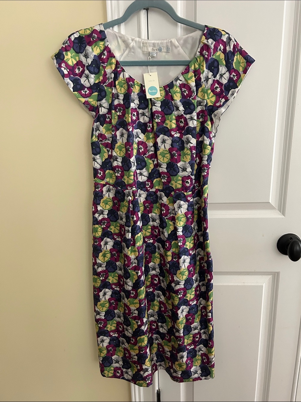 Boden Floral Scoop-Neck Cap Sleeve Dress in Purple, Green & White